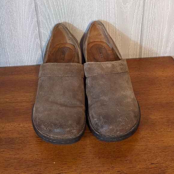 Born Women's Peggy Suede Clogs Beige EUC SZ 7.5 - Picture 2 of 7